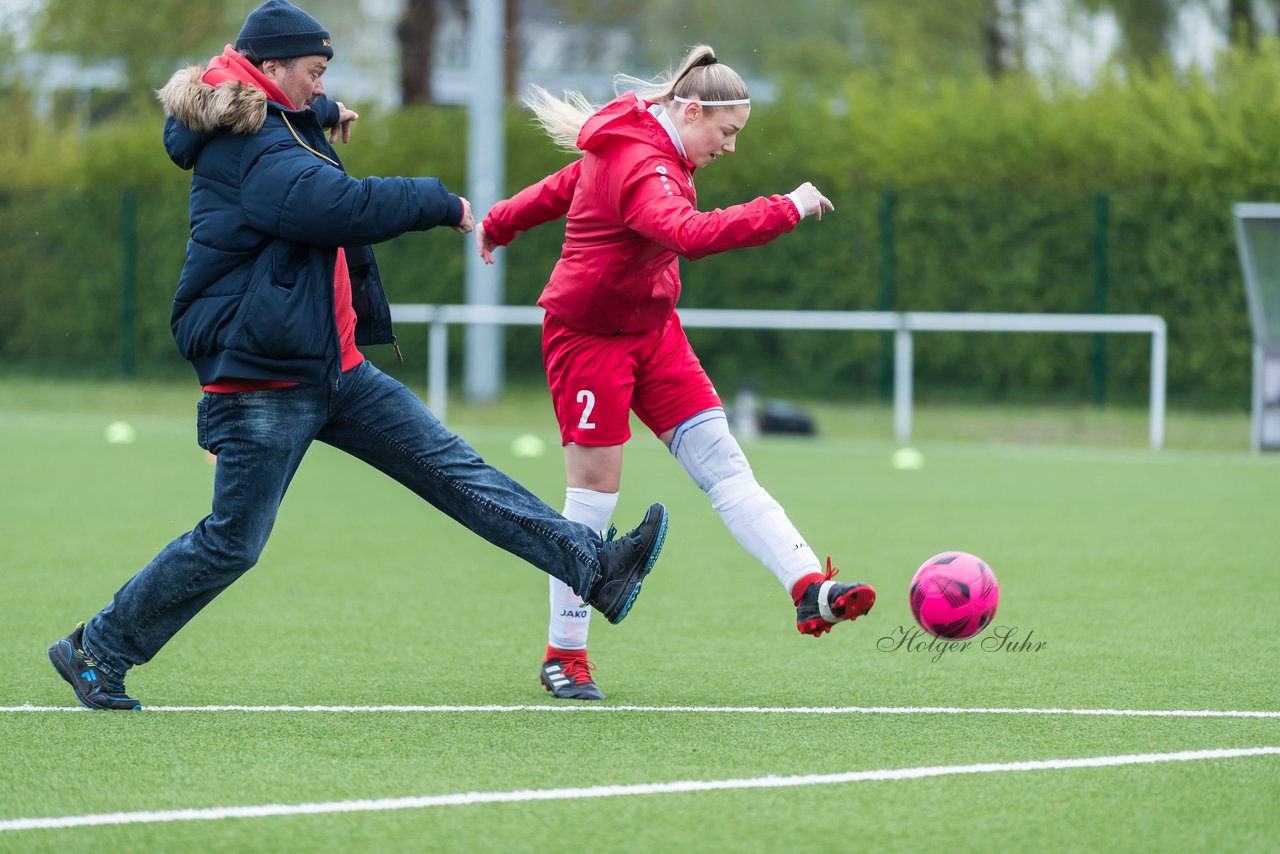 Bild 102 - wBJ SV Wahlstedt - TuS Tensfeld : Ergebnis: 0:0